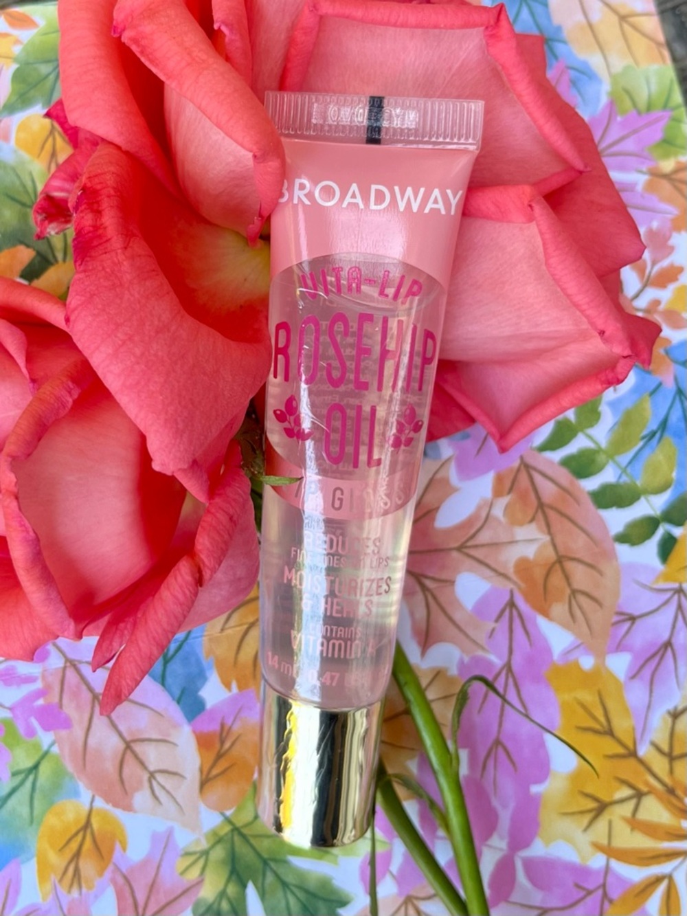 Broadway Vita-Lip Rosehip Oil Clear Lip Gloss in tube